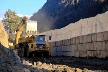 Chantier BTP Sur Une Carrière En Savoie (société Martoïa)