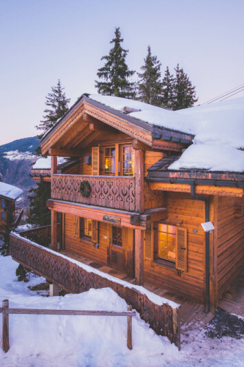 Photographe immobilier dans un chalet à Courchevel : vue extérieure