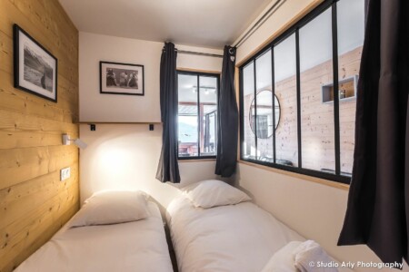 Petite chambre avec verrière dans un appartement à louer à Val Thorens (résidence Sérac)
