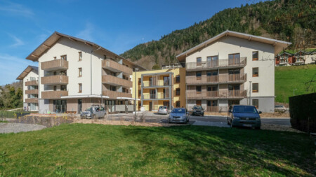 Photographe promoteur immobilier dans les Alpes : Résidence Sénior à Thônes (74) : vue extérieure