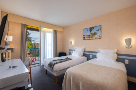 Photographe d'hôtel dans l'Ain, le Logis de Brou : chambre deux lits