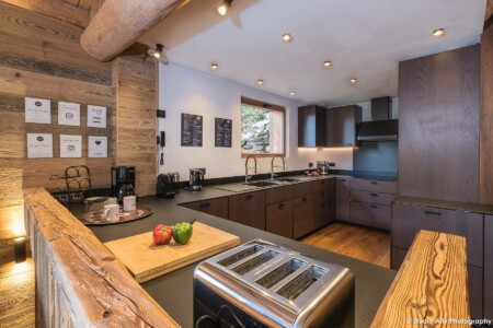 Photographe de chalet en Tarentaise : la cuisine