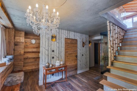 Photographe chalet de luxe dans les Alpes : l'entrée