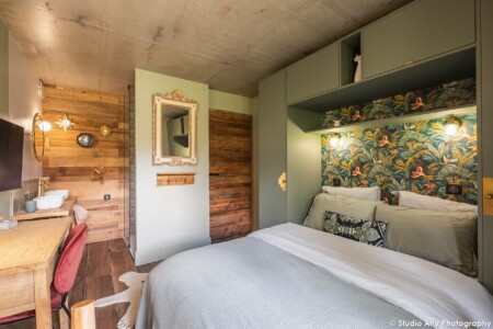 Photographe chalet de luxe dans les Alpes : une chambre