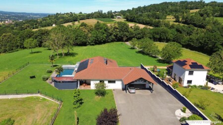 Photographe immobilier dans l’avant-pays savoyard : vue parking