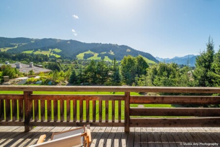 Vue dégagée vers l'ouest depuis le chalet de luxe à Megève