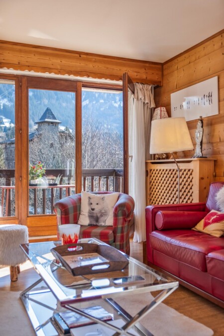 Belle vue sur un château depuis le salon