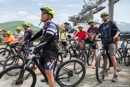 Randonnée en VTTAE à l'Alpe d'Huez, sur le domaine