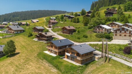 Hameau de Nantailly et ses nouveaux chalets, à Hauteluce, Beaufortain