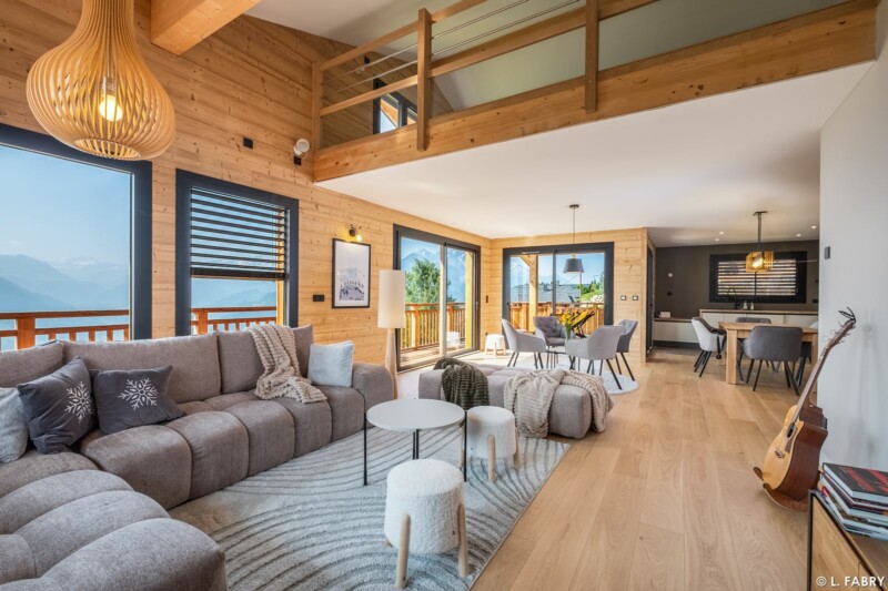 Pièce de vie dans un chalet à vendre à Nantailly (Hauteluce, massif du Beaufortain)