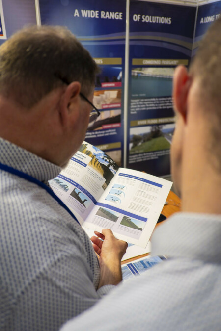 colloque scientifique en Savoie : salon des partenaires industriels du CFBR