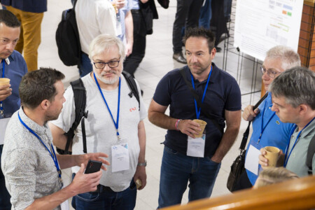 colloque scientifique en Savoie : salon des partenaires industriels du CFBR