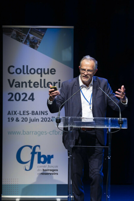 reportage photo sur un colloque scientifique : échanges autour du CFBR à Aix-les-bains, centre des congrès