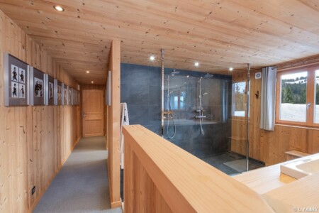 La chambre principale du chalet d'alpage