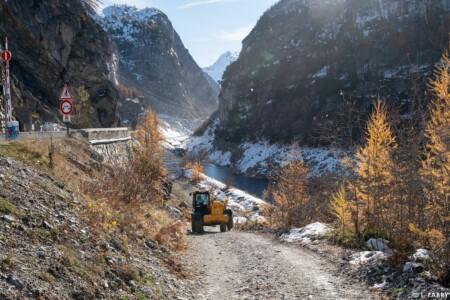 Reportage photo et vidéo sur une passerelle himalayenne au-dessus du lac du Chevril, Tignes (73)