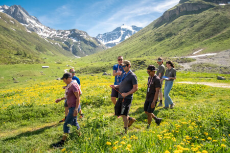 Les participants d'un escape game au refuge du Roc