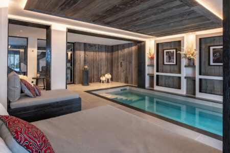 Chalet photographié à Megève : piscine intérieure