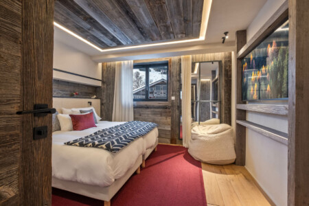 Chalet photographié à Megève : une chambre